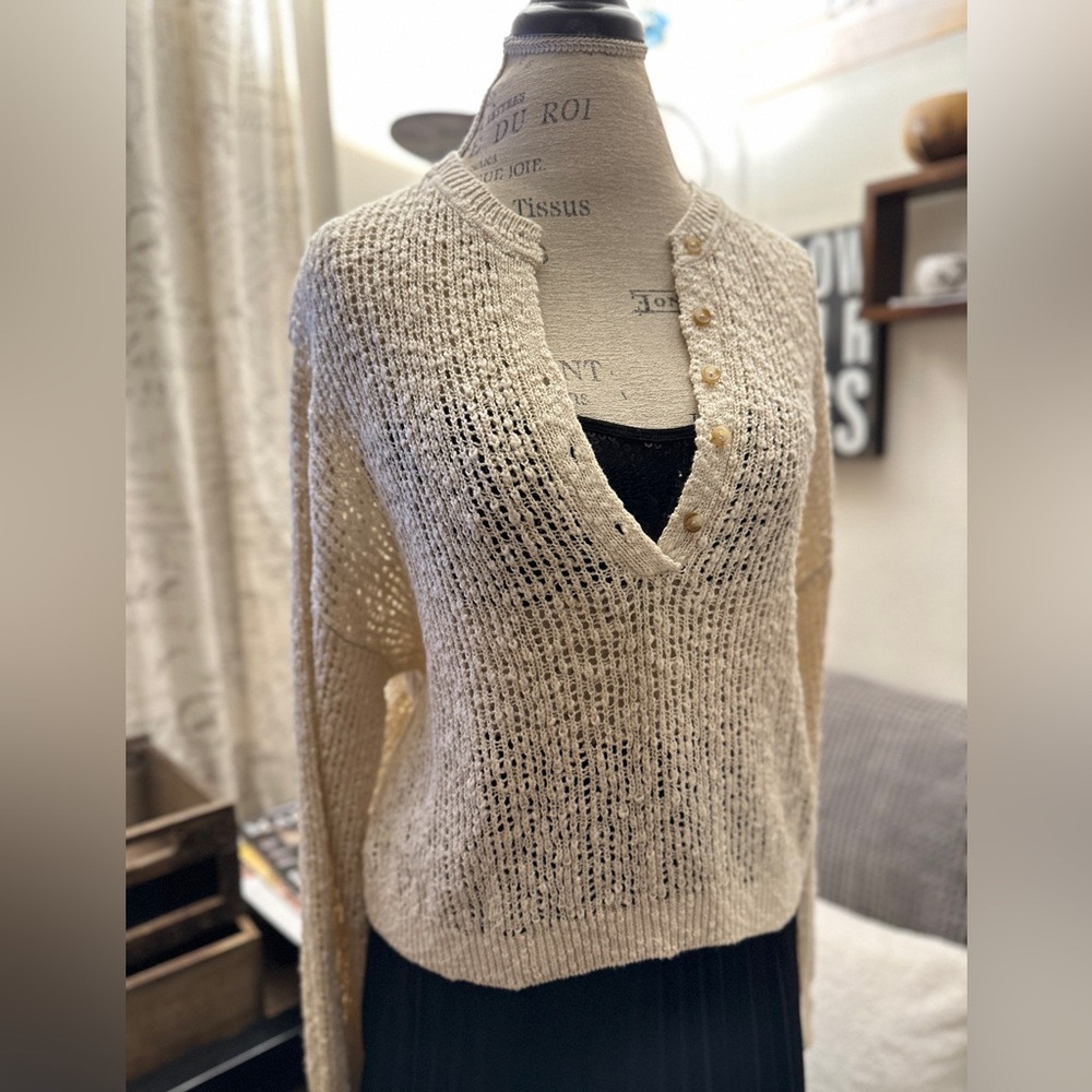 Billabong Cream V-Neck Women's Sweater